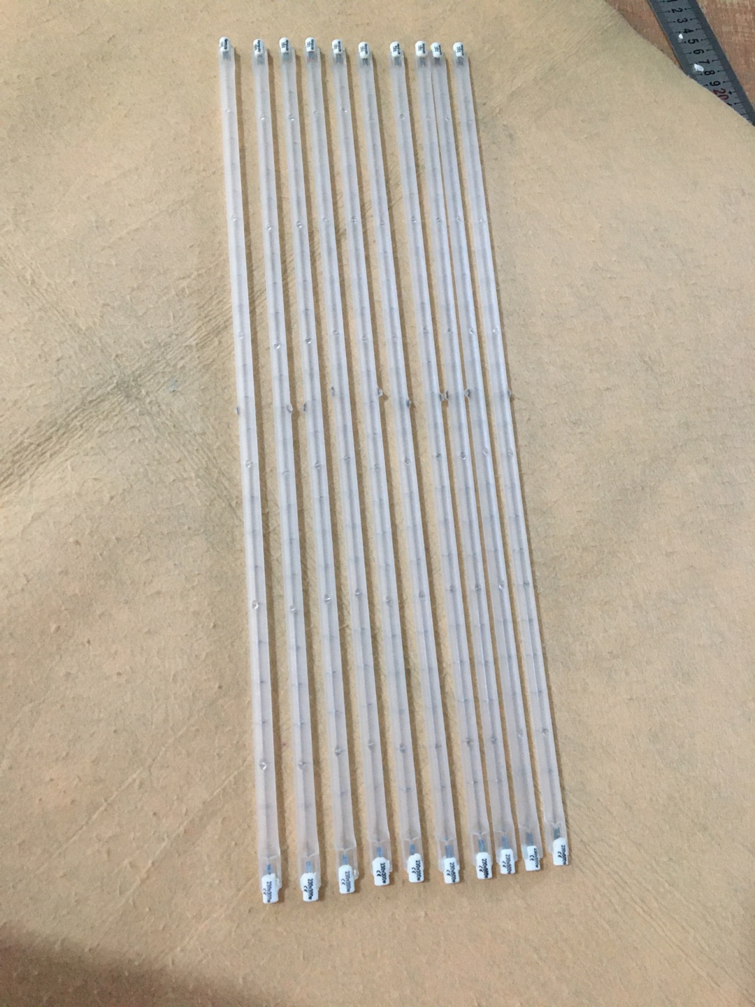 Lampa grzewcza halogenowa na falach krótkich 483mm 1000w z zaczepami X